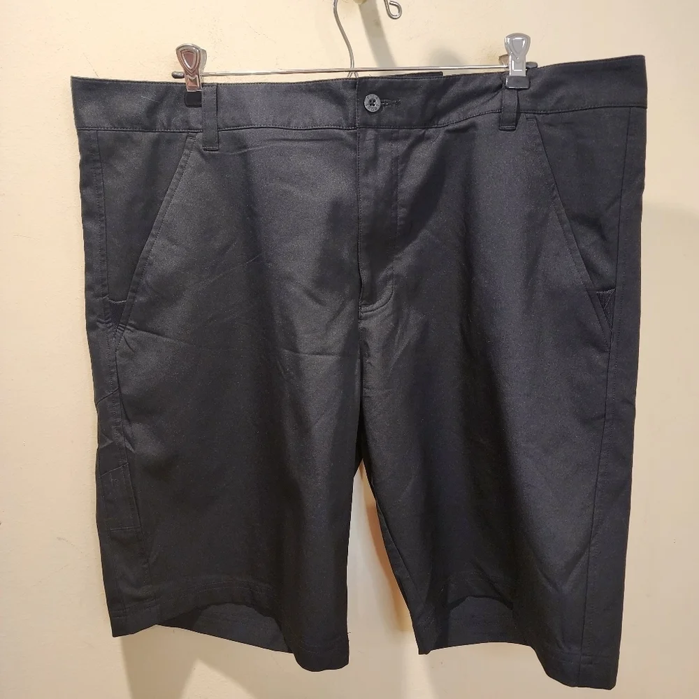 FILA Men's Black Golf Bermuda Flat Front Short Size 38